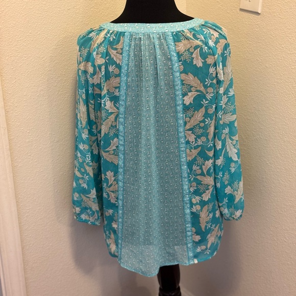 Zac & Rachel Aqua Blue Blouse Top Semi Sheer Size S Small - Picture 7 of 8